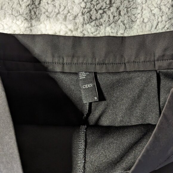 black pleated mini skirt - Picture 2 of 4